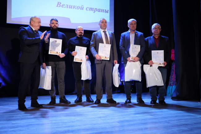 Волонтёры, поддерживающие участников СВО, получили награды в Богородском округе