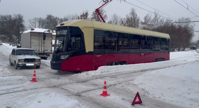 ДТП с трамваем в Автозаводском районе: пострадала пассажирка