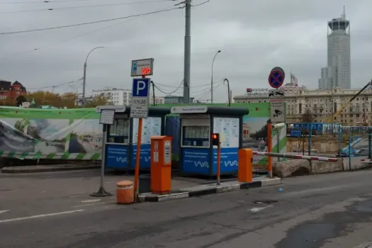 Новая платная парковка откроется на площади Горького в Нижнем Новгороде