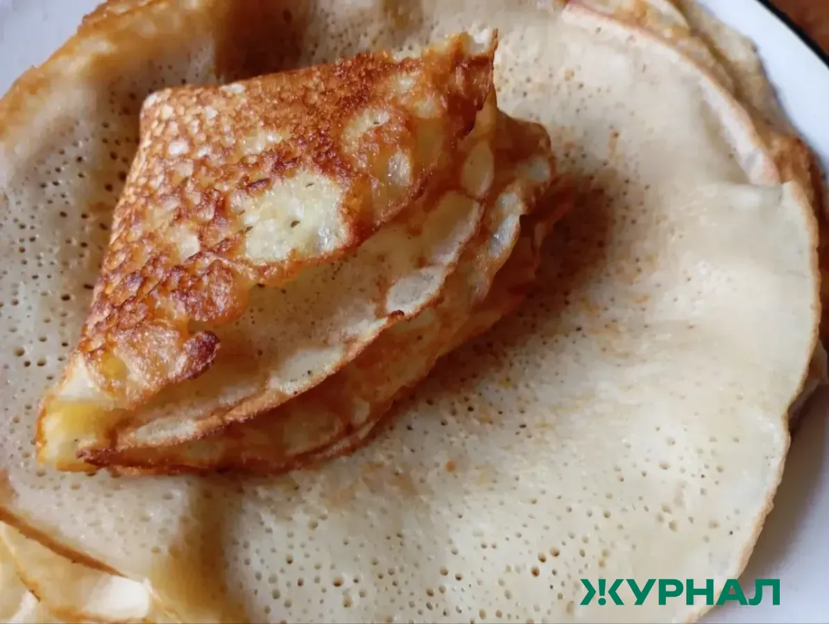 Пассажиры Горьковской магистрали отмечают Масленицу с блинчиками