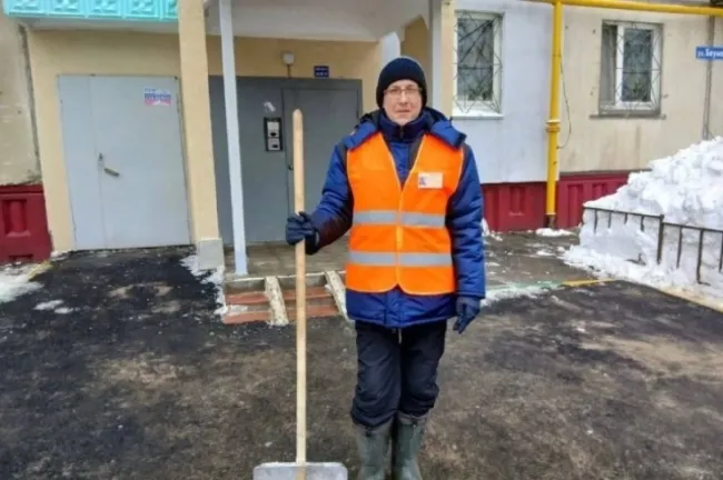 Лучший дворник Нижнего Новгорода определён по итогам зимней уборки