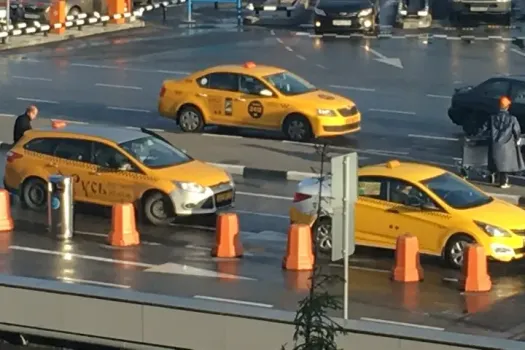 Общественники призвали губернатора отменить требования к цвету такси в Нижнем Новгороде