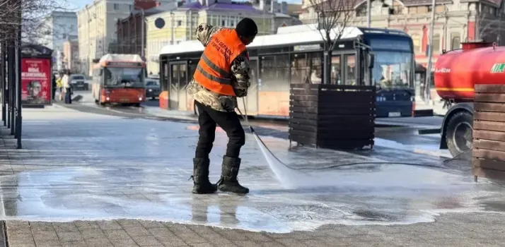 Прогулочные зоны Нижегородского района готовят к сезону после зимы
