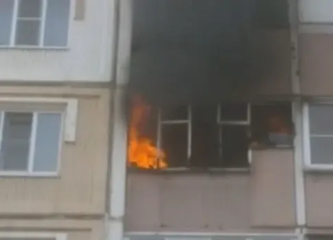 Пожар в квартире на улице Строкина в Нижнем Новгороде, есть пострадавший