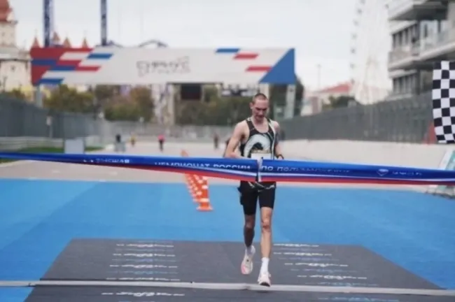 Сергей Шаров из Нижнего Новгорода выиграл чемпионат России по полумарафону