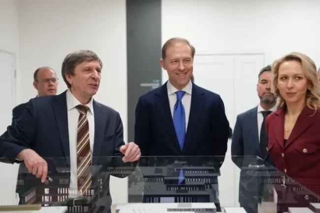 Мантуров и Лихачев посетили Саров для участия в праздновании юбилея ядерного центра