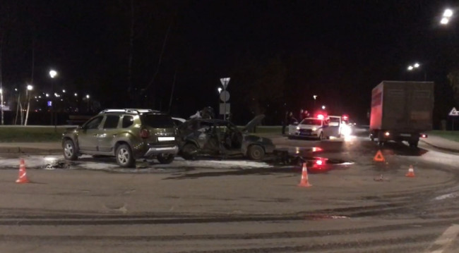 Три автомобиля столкнулись на Московском шоссе в Нижнем Новгороде, один человек пострадал