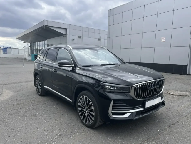 Губернатор Нижегородской области протестировал новую модель Volga K50