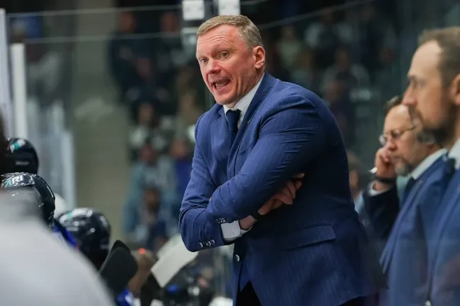 ХК &laquo;Торпедо&raquo; продлил контракт с тренером Алексеем Исаковым на два года