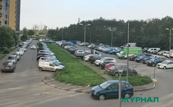 В Нижнем Новгороде за парковку на газонах вынесено более 2,7 тысяч штрафов