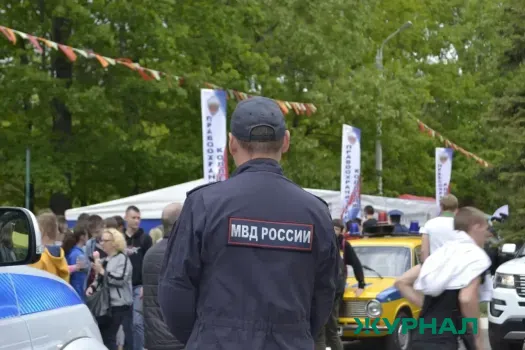 Полицейские провели рейды на Нижне-Волжской набережной и выявили 47 нарушений