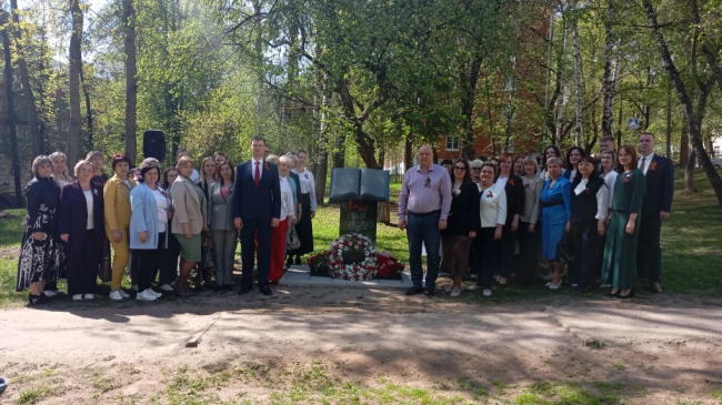В Нижнем Новгороде открыт памятник учителям времен Великой Отечественной войны